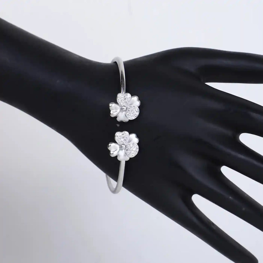 Elegant Silver Kadha Bracelet with Intricate Flower Design