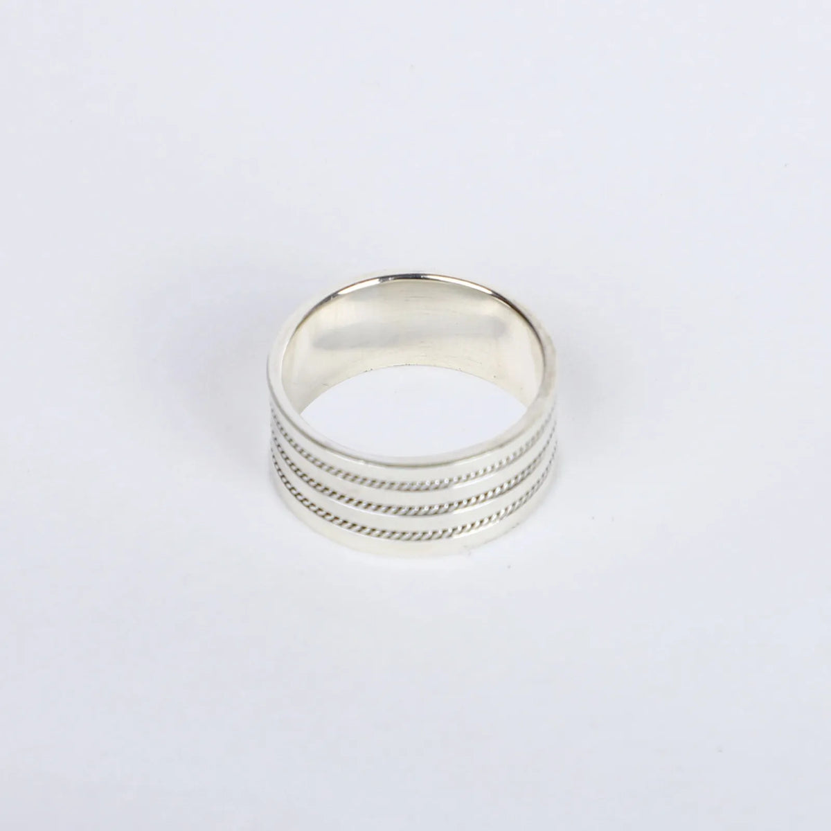 Men's sterling silver textured band ring – classic & bold design