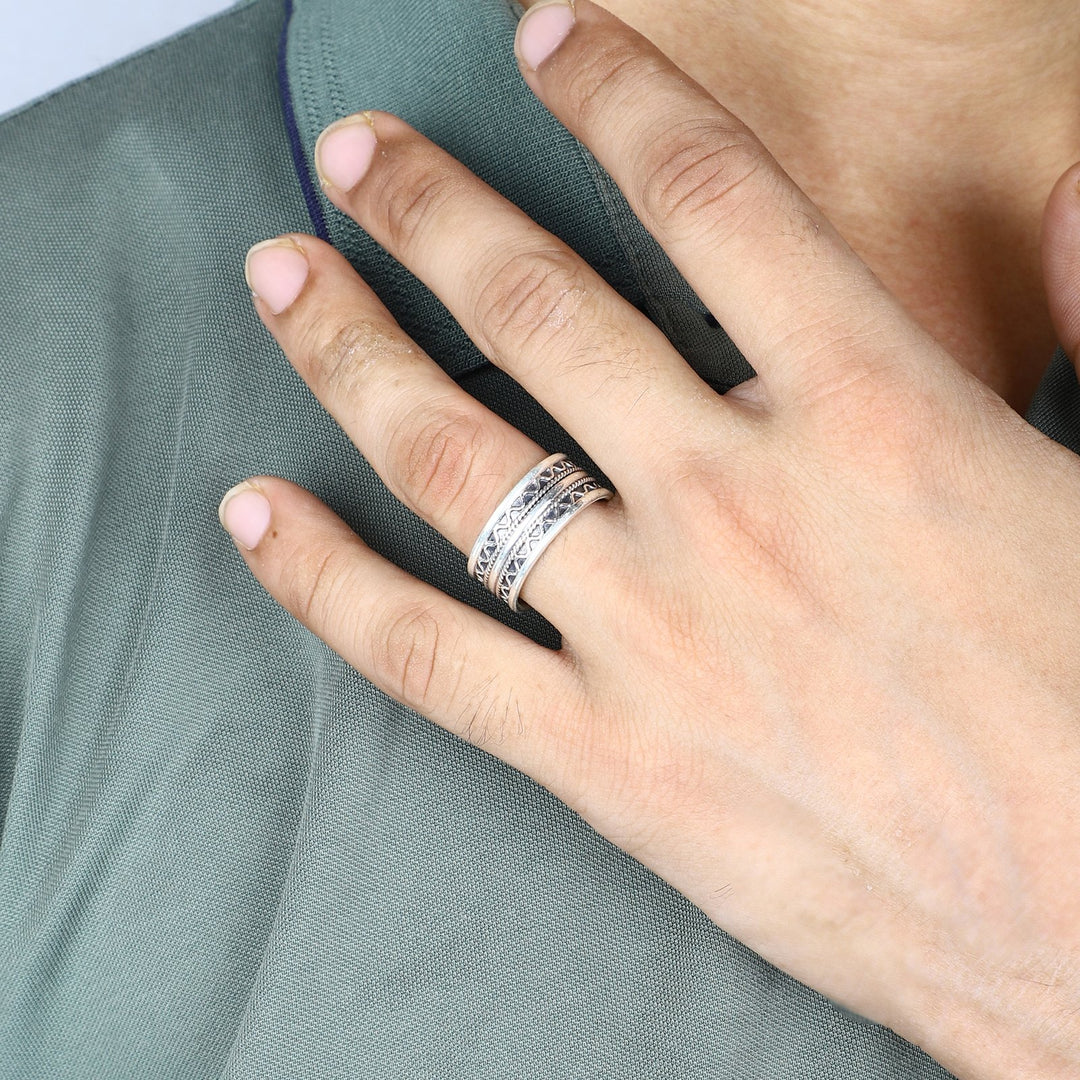 Men's Oxidized Silver Spinner Ring – Tribal Rope & Zigzag Design