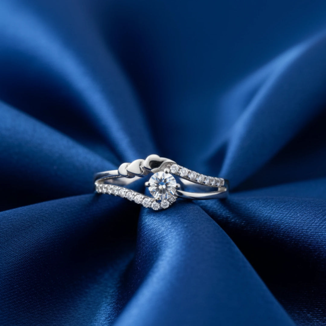 Elegant Wave Silver Women’s Ring