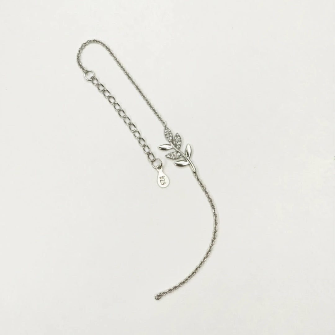 Shimmering Leaf Silver Chain Bracelet