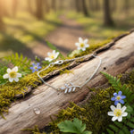 Load image into Gallery viewer, Shimmering Leaf Silver Chain Bracelet
