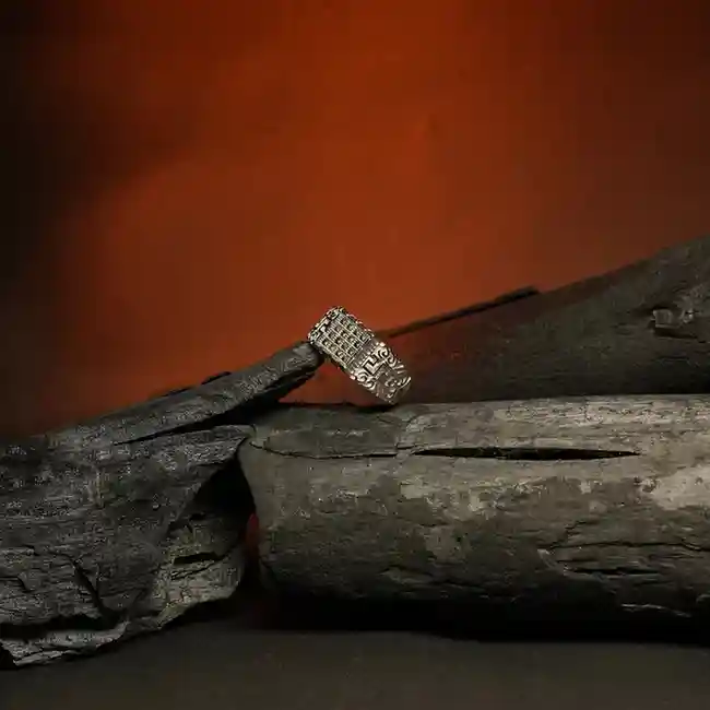 Men’s Vintage Silver Ring with Geometric & Tribal Detailing