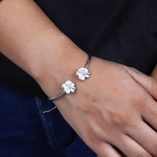 Elegant Silver Kadha Bracelet with Intricate Flower Design - Image 5