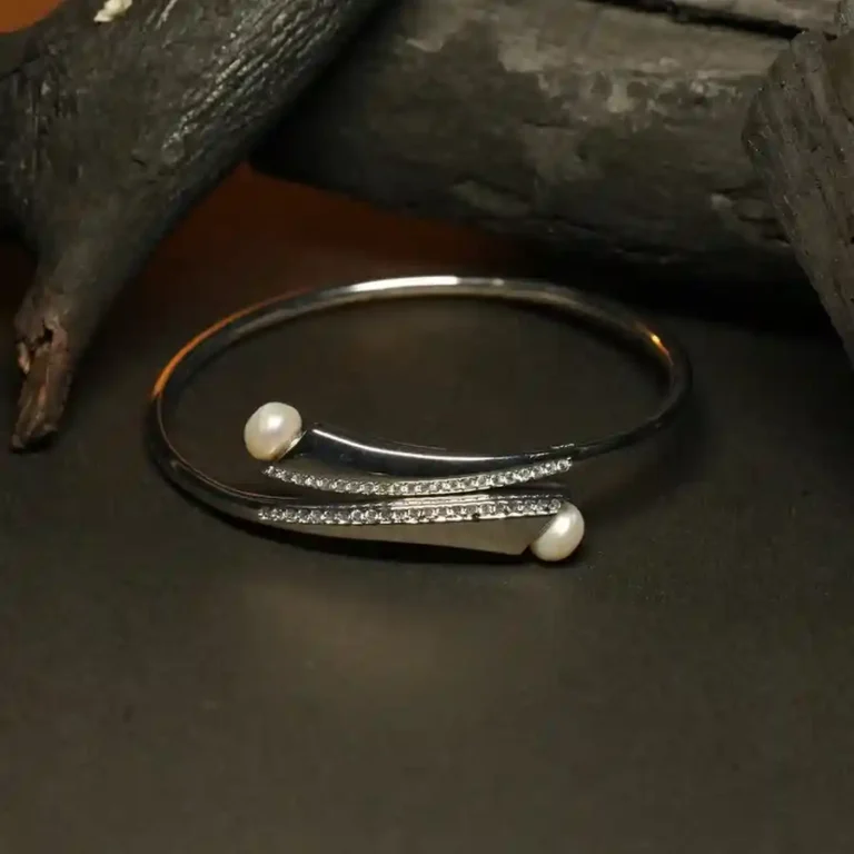 Silver Kadha Bracelet with Elegant Pearl Stud Accents