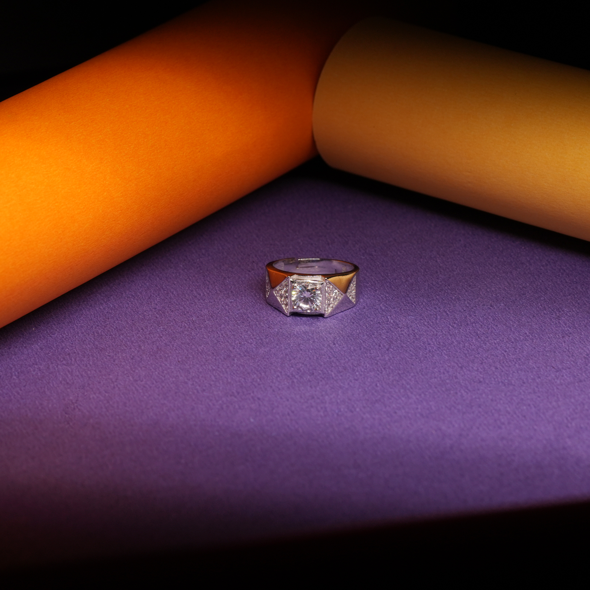 Men's Luxury Silver Ring with Geometric Detailing & Brilliant Center Stone - Image 2