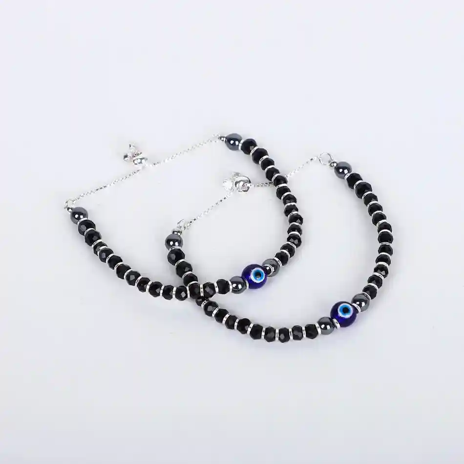 Delicate Baby Nazariya with Black Stones for Protection - Image 3