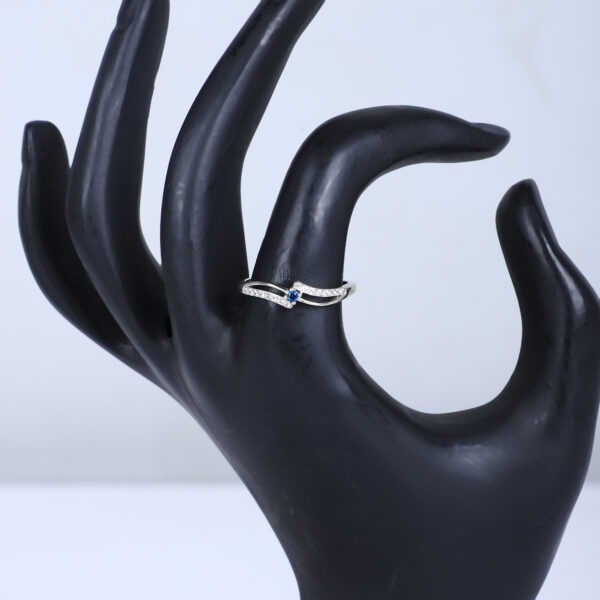 Women's Silver Wave Ring with Blue Sapphire Accent – Elegant & Minimalist Design - Image 3