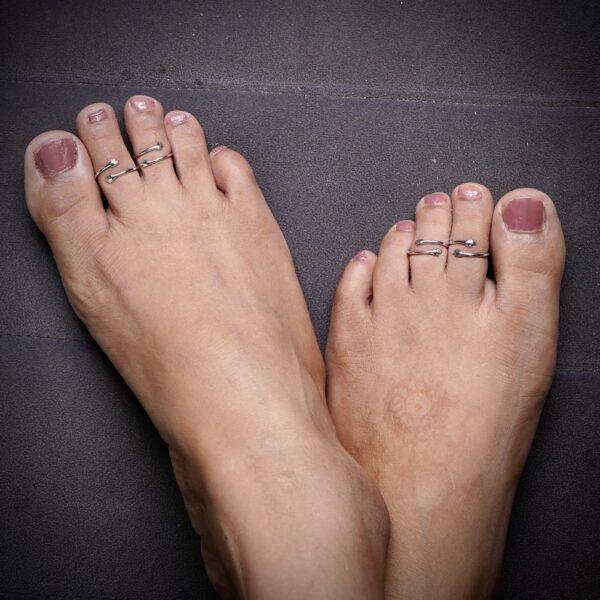 Women's Toe Ring - Image 4