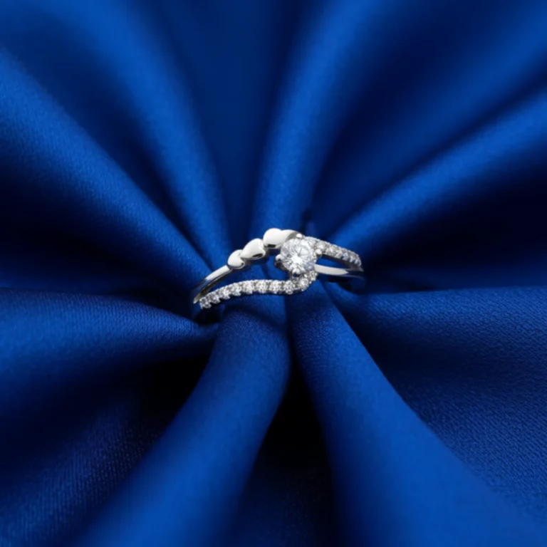Elegant Wave Silver Women’s Ring