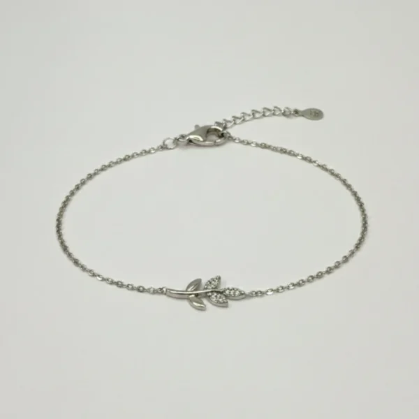 Shimmering Leaf Silver Chain Bracelet - Image 4